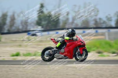 media/Apr-18-2025-TrackDaz (Fri) [[45f5874c44]]/B Group/Session 2 (Turn 7)/